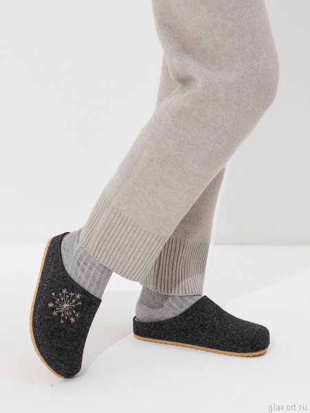 MUBB тапочки сабо женские, 8125-45, темно-серый с рельефной  вышивкой 8125-45-darkgrey-38 фото